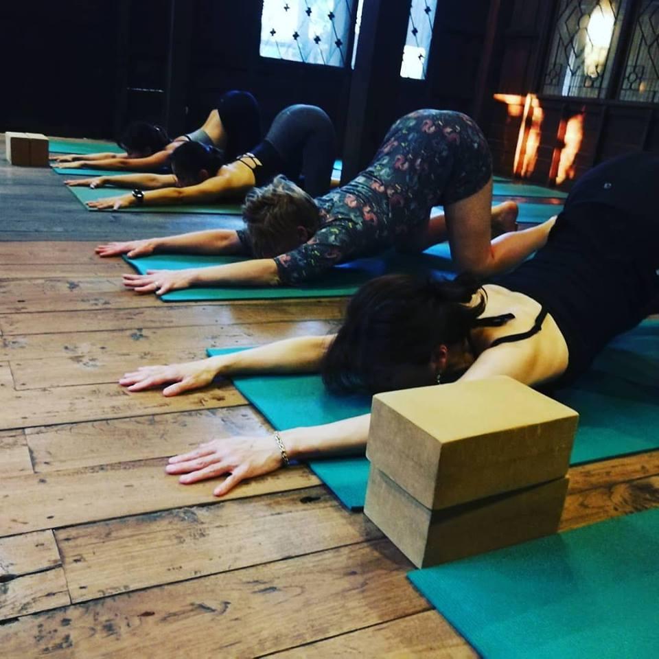 ZOOM LIVE STREAM LUNAR VINYASA FLOW with KRU. ANNIE